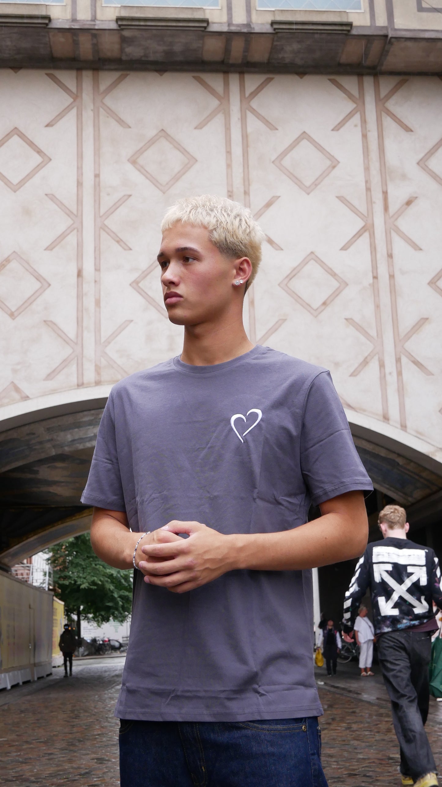 Signature T-Shirt with white heart - Grey