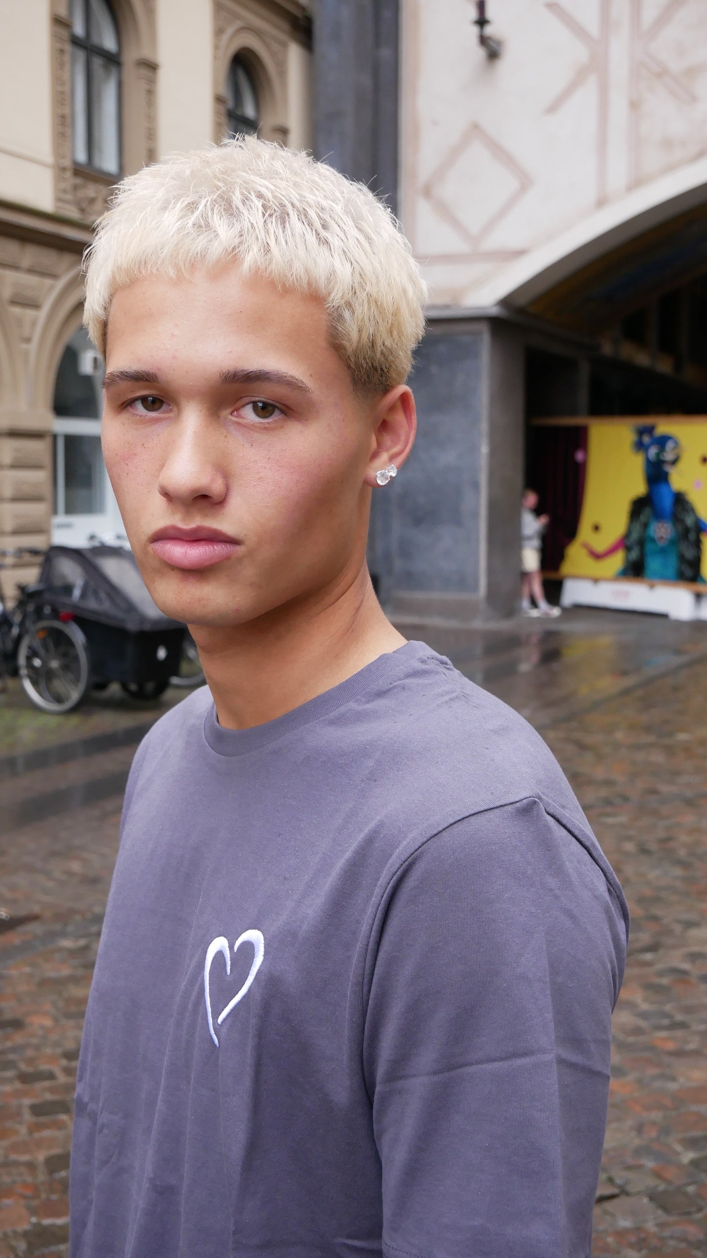 Signature T-Shirt with white heart - Grey