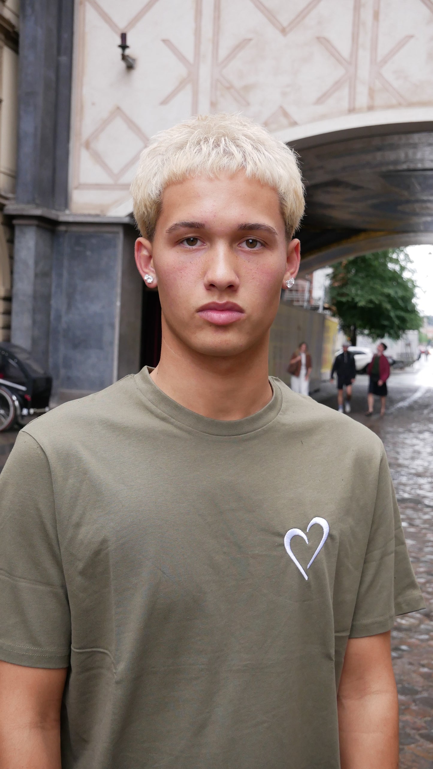 Signatur T-Shirt med hvidt hjerte - Grøn